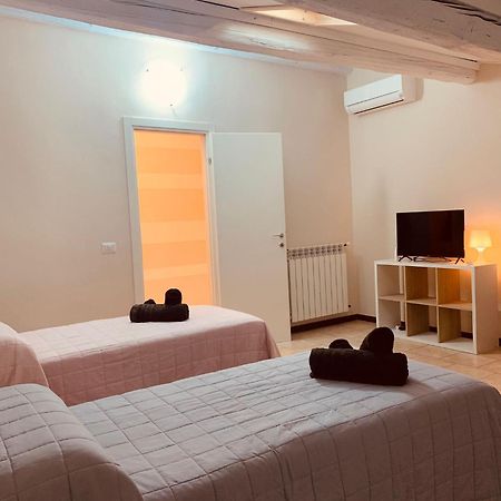 Апартаменти Casa Amelie Песк'єра-дель-Гарда Екстер'єр фото