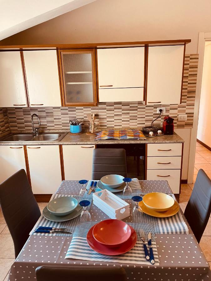 Апартаменти Casa Amelie Песк'єра-дель-Гарда Екстер'єр фото